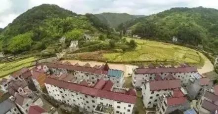 剛剛，2018中央一號文件發布，光伏扶貧助力致富