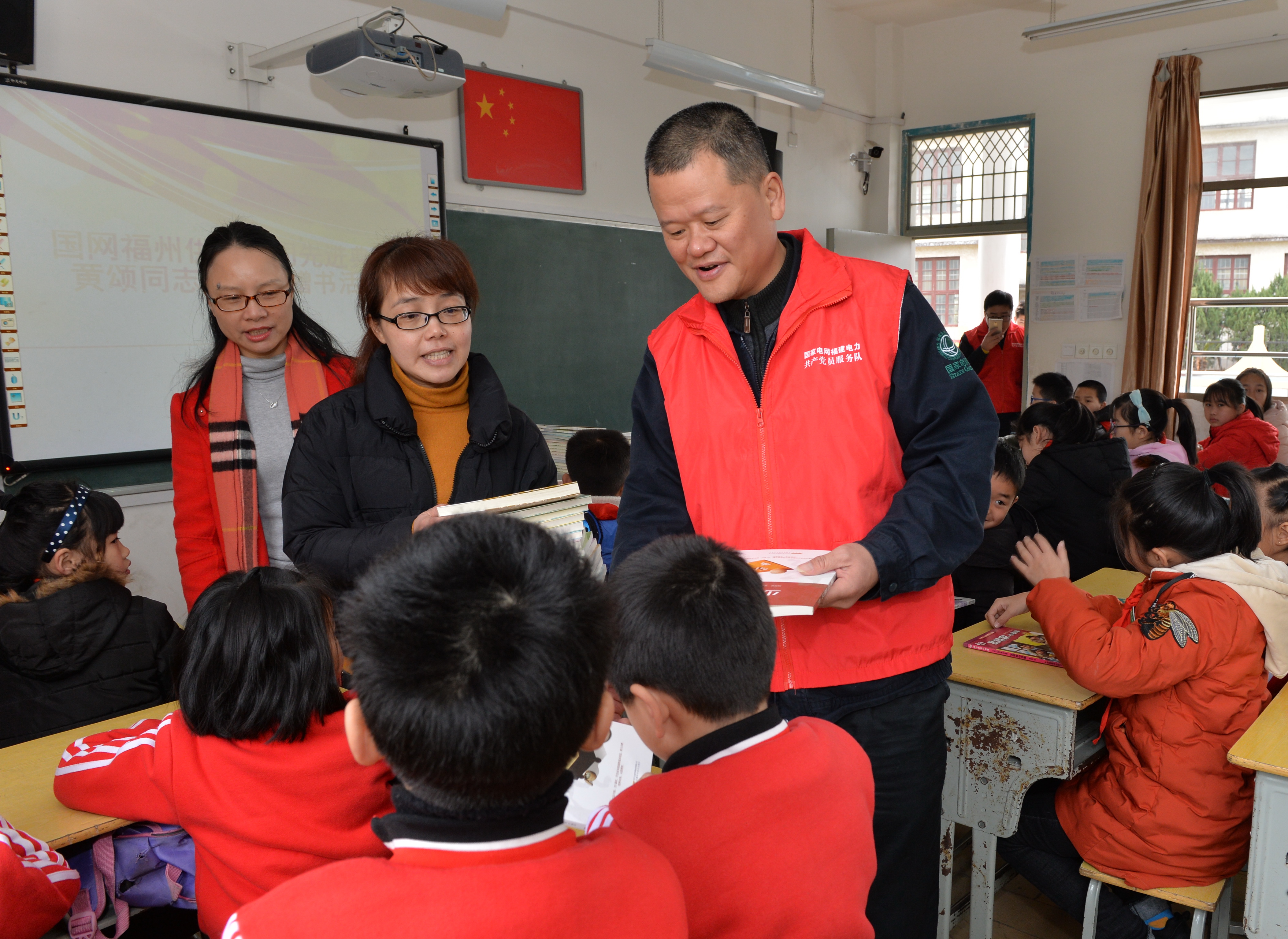 福州供電公司走進校園送安全