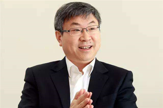  兩會(huì)代表議新能源汽車增長的“絆腳石”  推動(dòng)新能源汽車產(chǎn)業(yè)發(fā)展