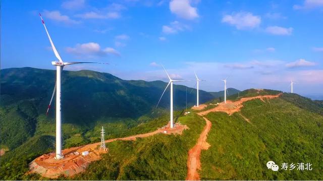 好一個(gè)龐然大物！欽州這個(gè)風(fēng)電站建成這樣啦！