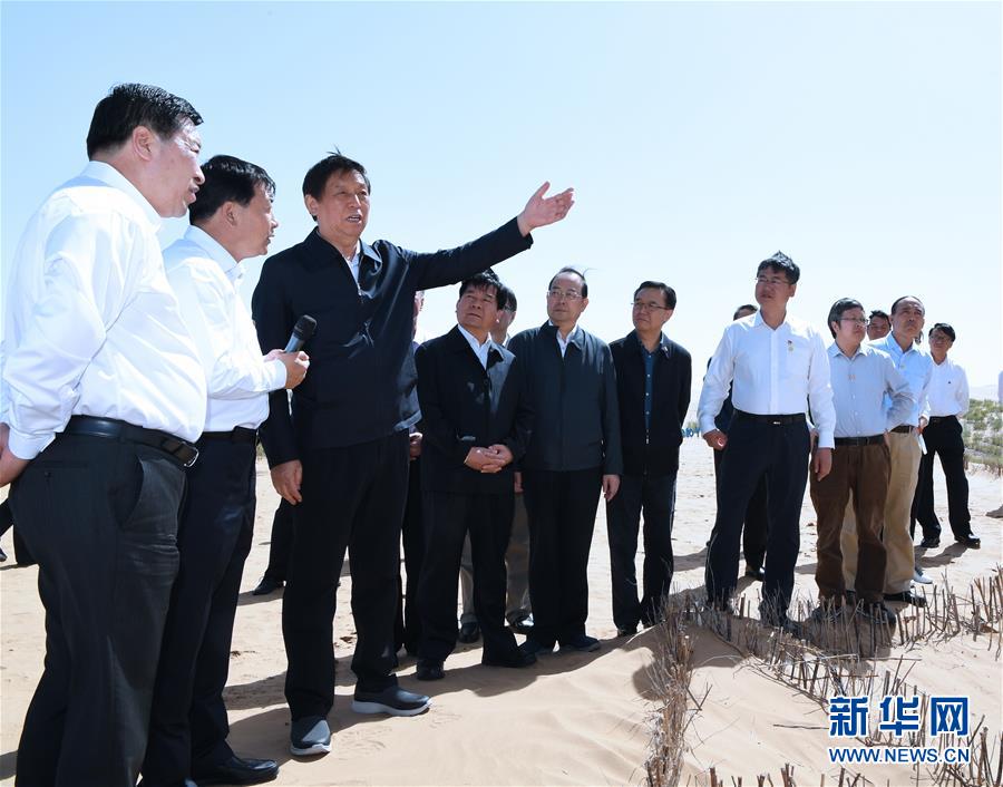 栗戰書：厲行法治確保百姓享有更多藍天白云