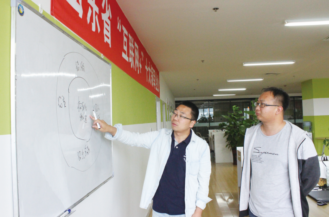 聚焦“互聯(lián)網(wǎng)+農(nóng)業(yè)”，80后小伙打造“種地保”平臺