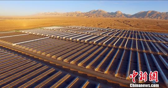 中國首個大型商業化光熱電站一次帶電并網成功