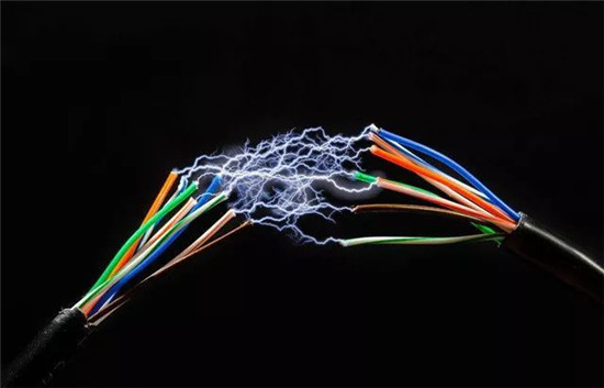 電動車的動力電池 和我的iPhone X有啥區別
